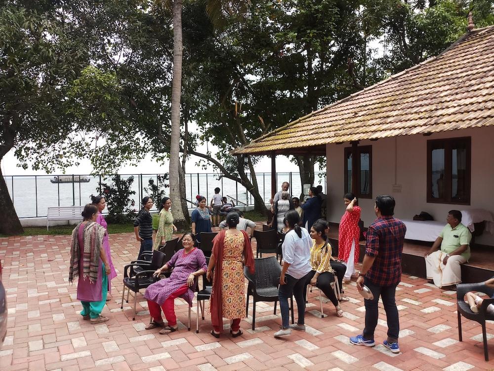 Saro Lake County Kumarakom Buitenkant foto